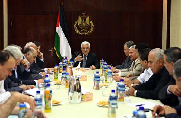 تعليق صحفي: اللجنة التنفيذية لمنظمة التحرير تدعم توجهات عباس في إلغاء مفهوم التحرير وتثبيت كيان يهود على معظم فلسطين