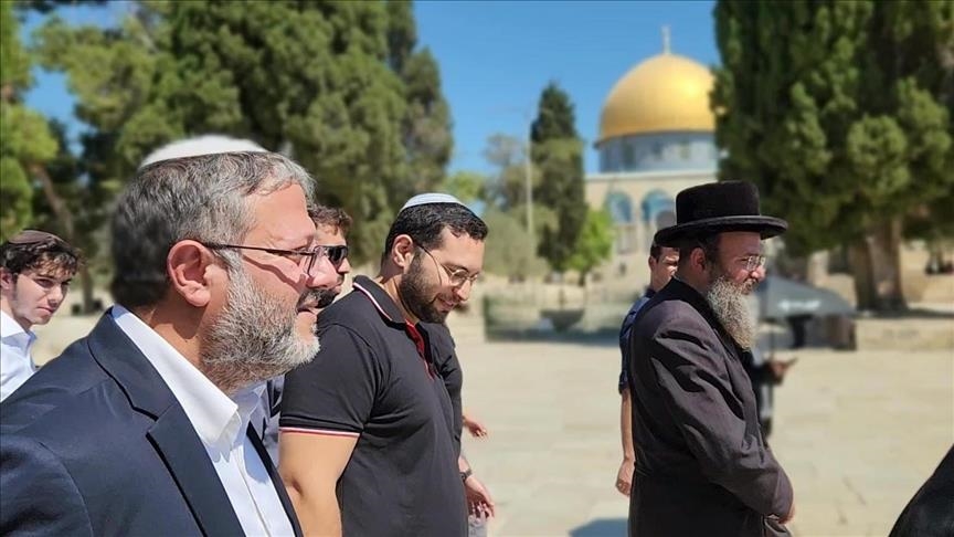 بيان صحفي: على مرأى ومسمع الأنظمة الخائنة المسجد الأقصى يحوَّل إلى مكان مقدس ليهود!!